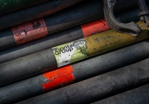 fiontar-group-branding-sticker-01-anywhere-studio